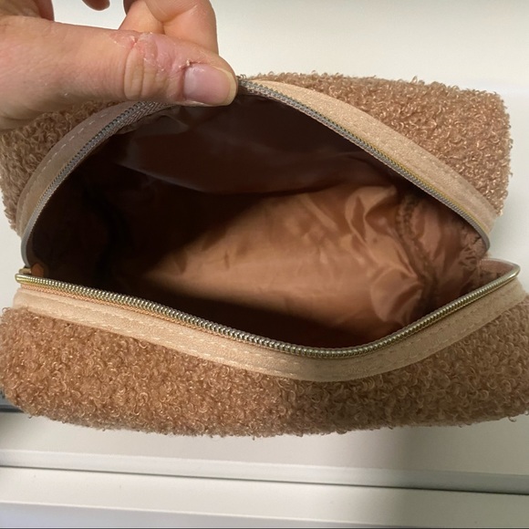 Makeup Bag Set - Picture 13 of 16